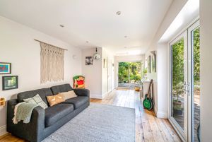 Photo 21- click for photo gallery